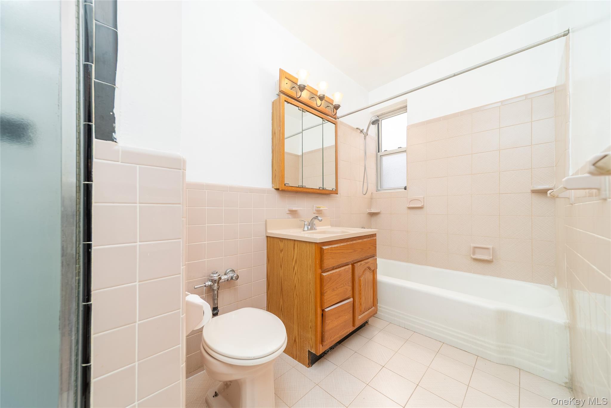 99-41 64th Avenue B9 Property Photo 14