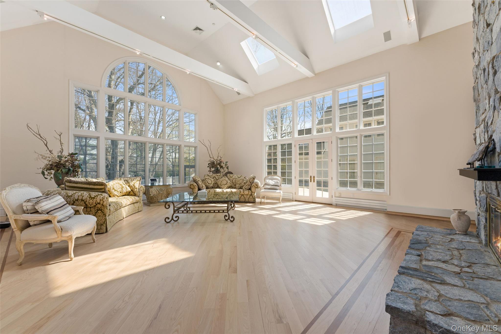 2 High Point Terrace Property Photo 4