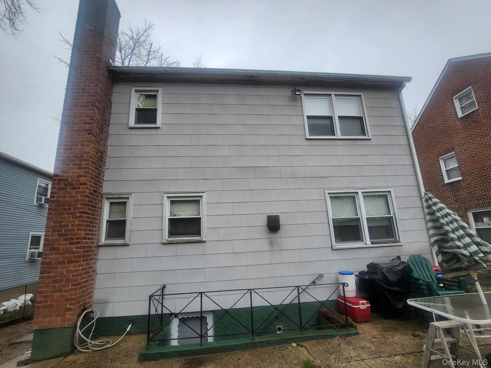 275 Claremont Avenue Property Photo 2