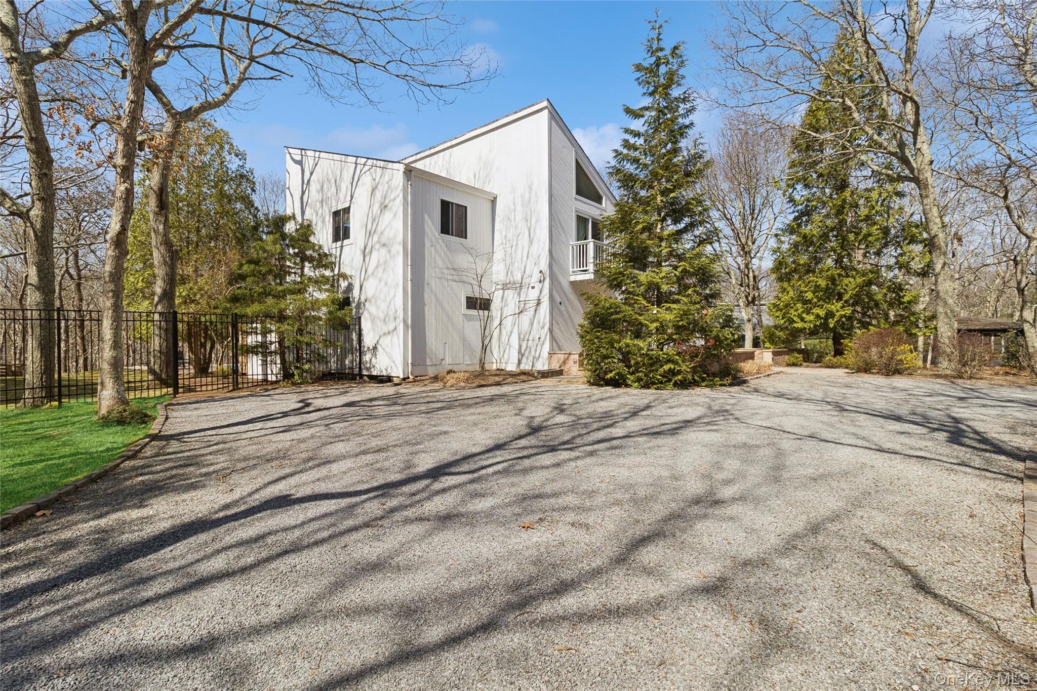 44 Diane Drive Property Photo 4