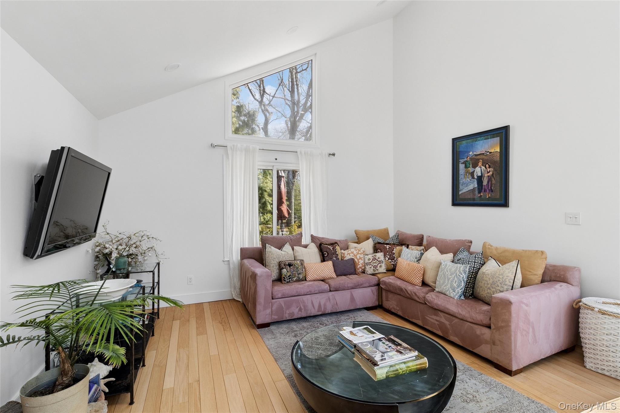 44 Diane Drive Property Photo 10