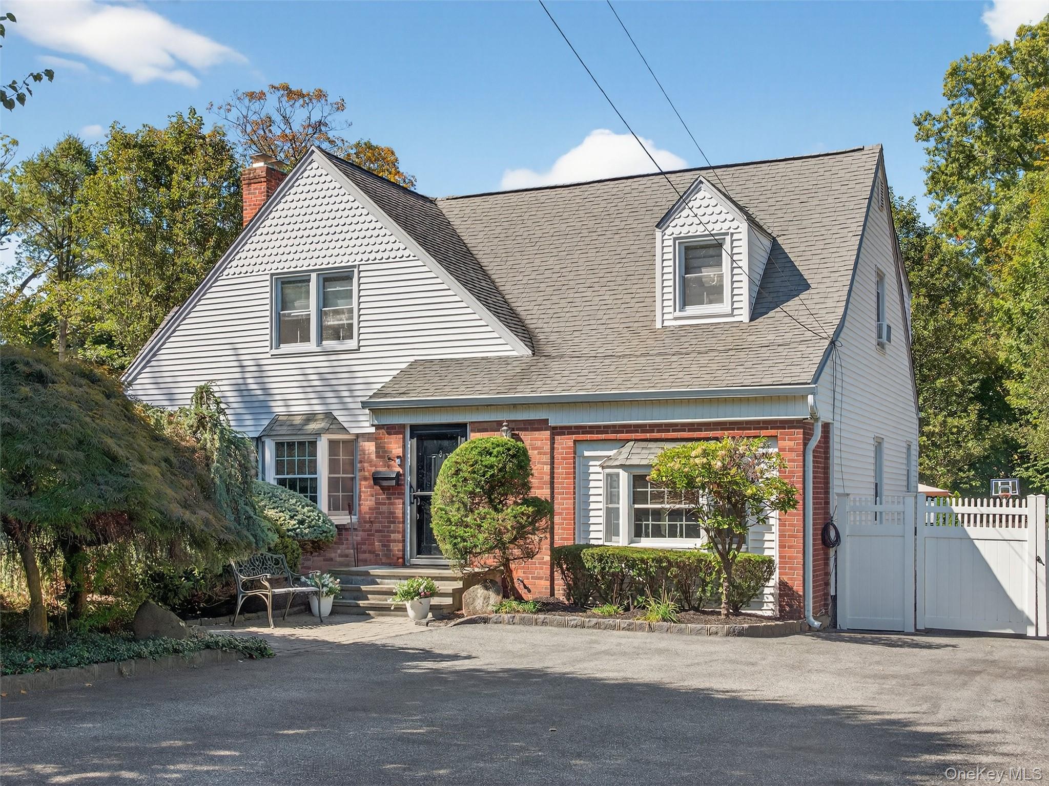 3 Hillside Avenue Property Photo 1