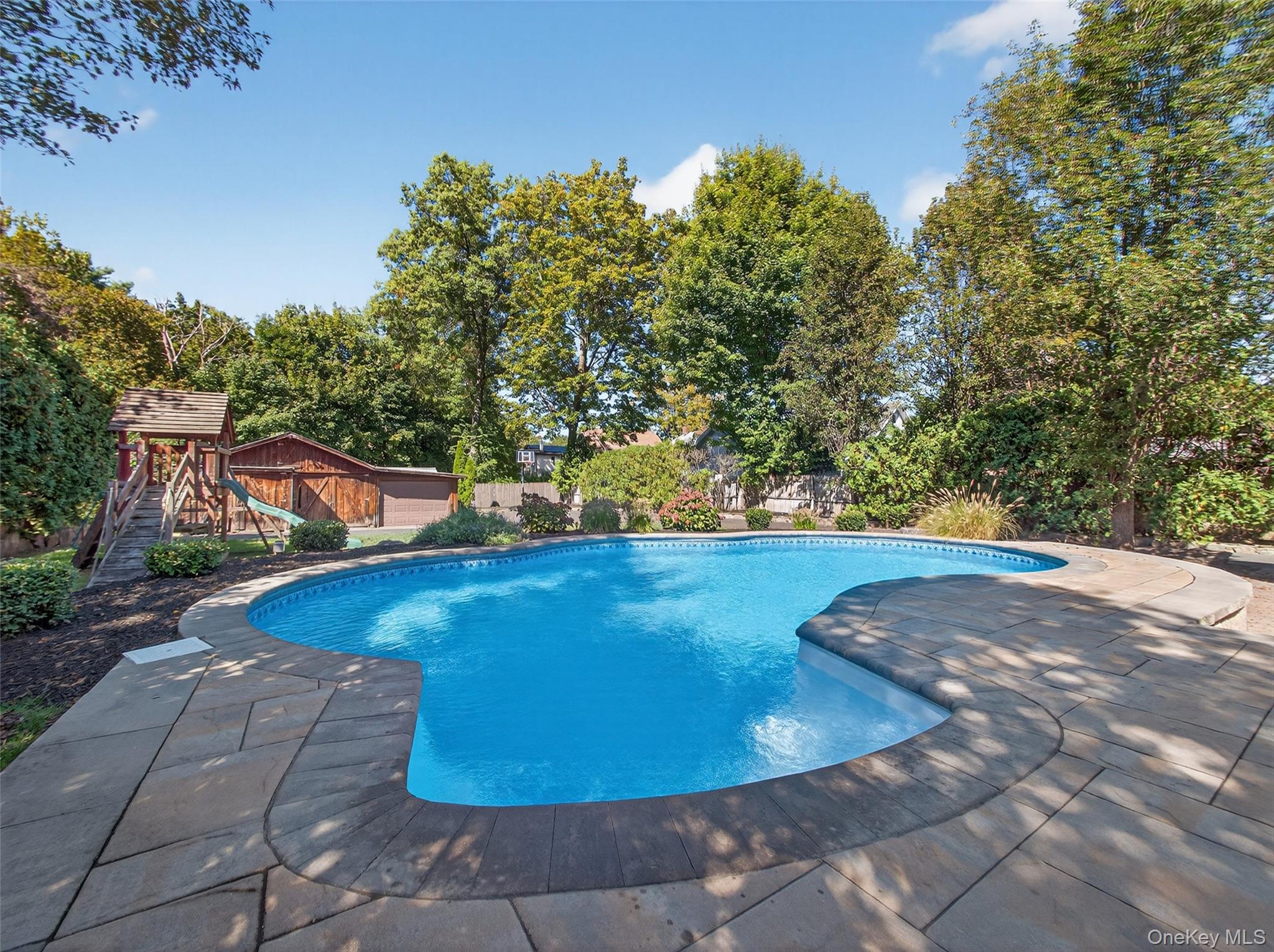 3 Hillside Avenue Property Photo 28