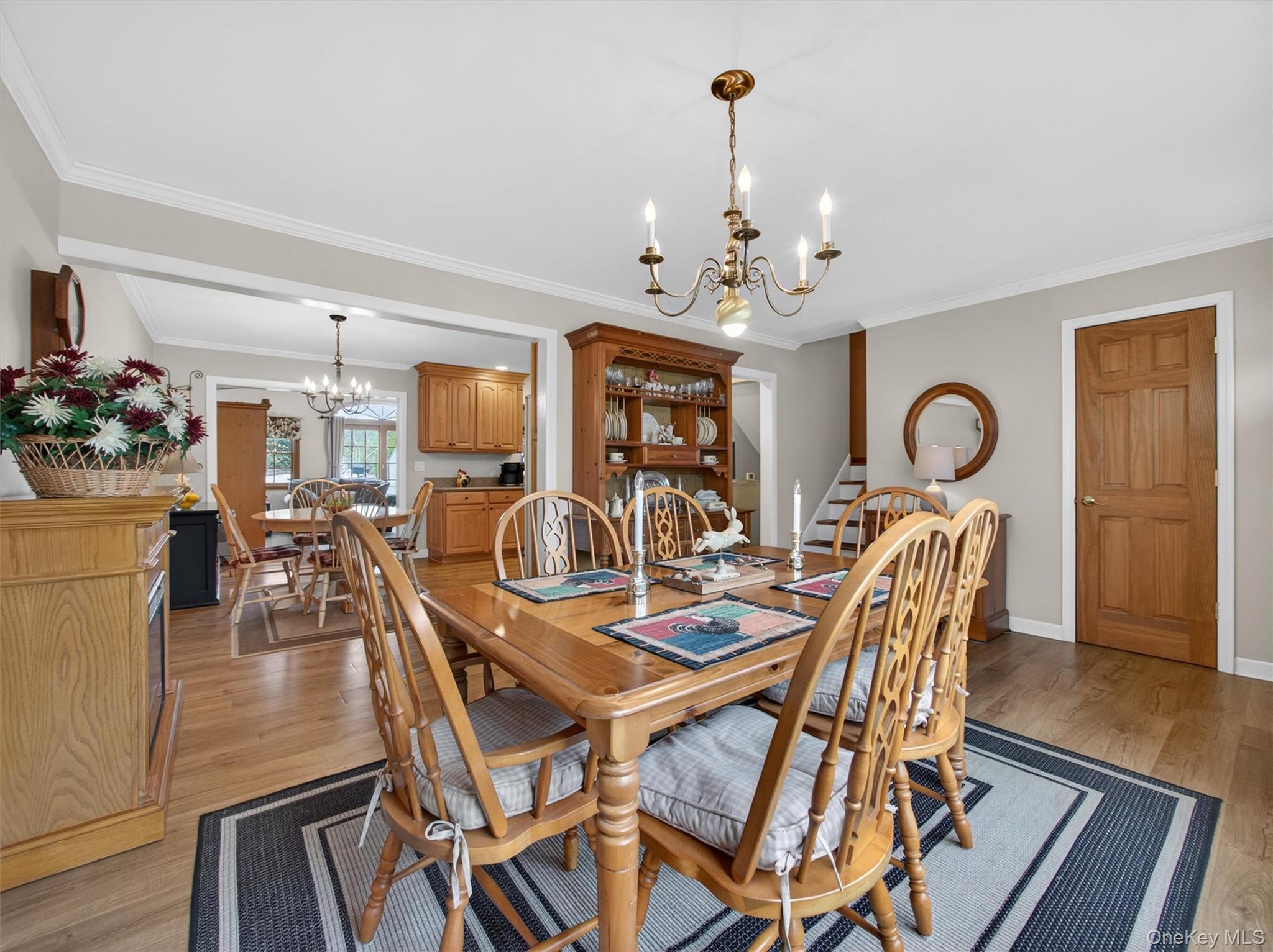 37 Maplewood Boulevard Property Photo 6