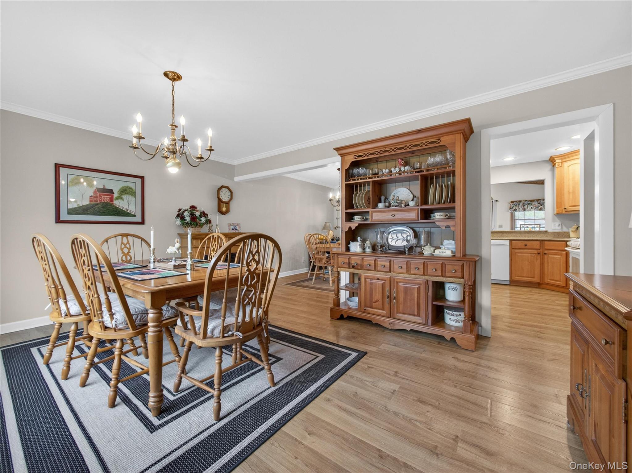 37 Maplewood Boulevard Property Photo 7