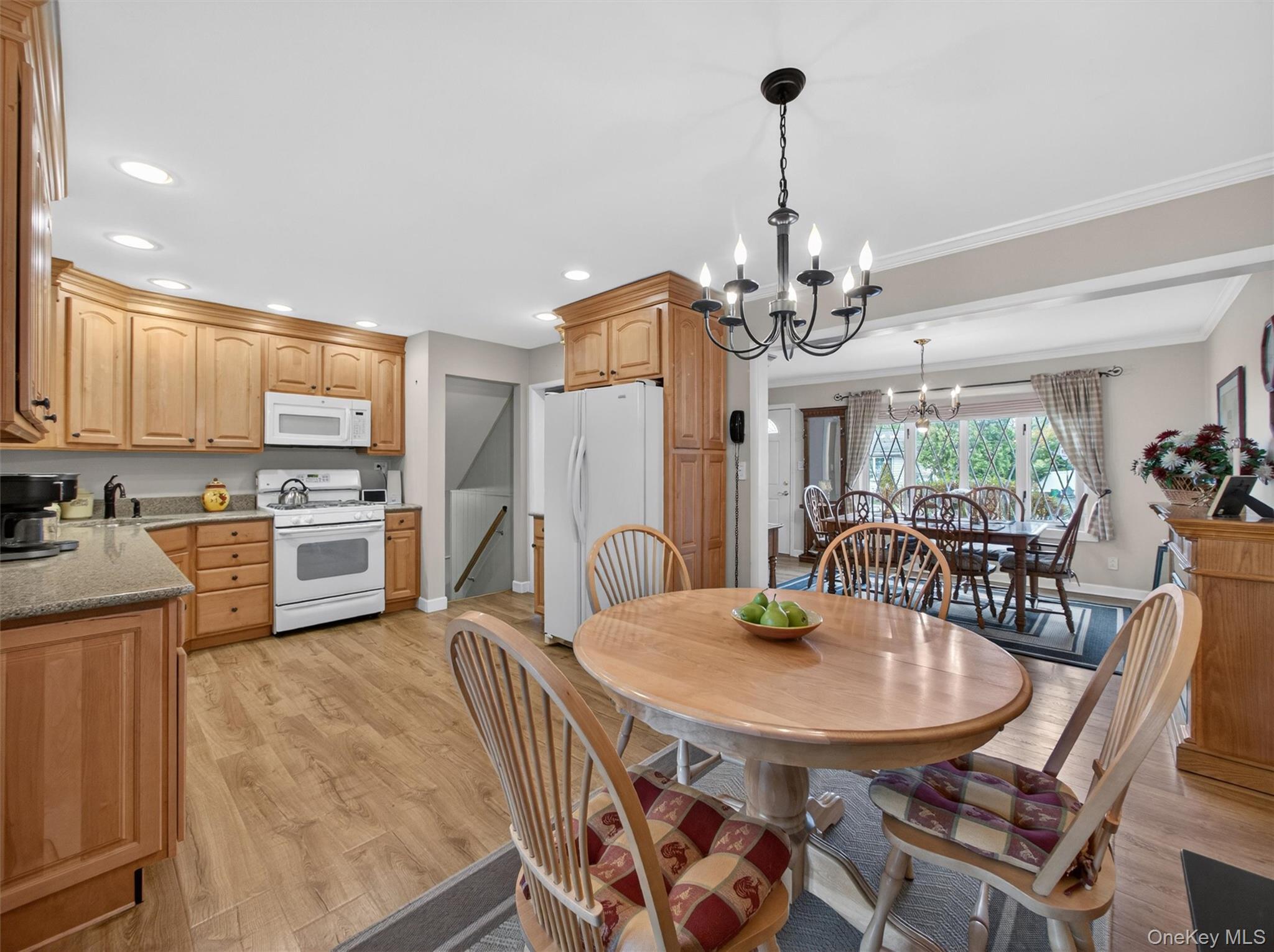 37 Maplewood Boulevard Property Photo 11
