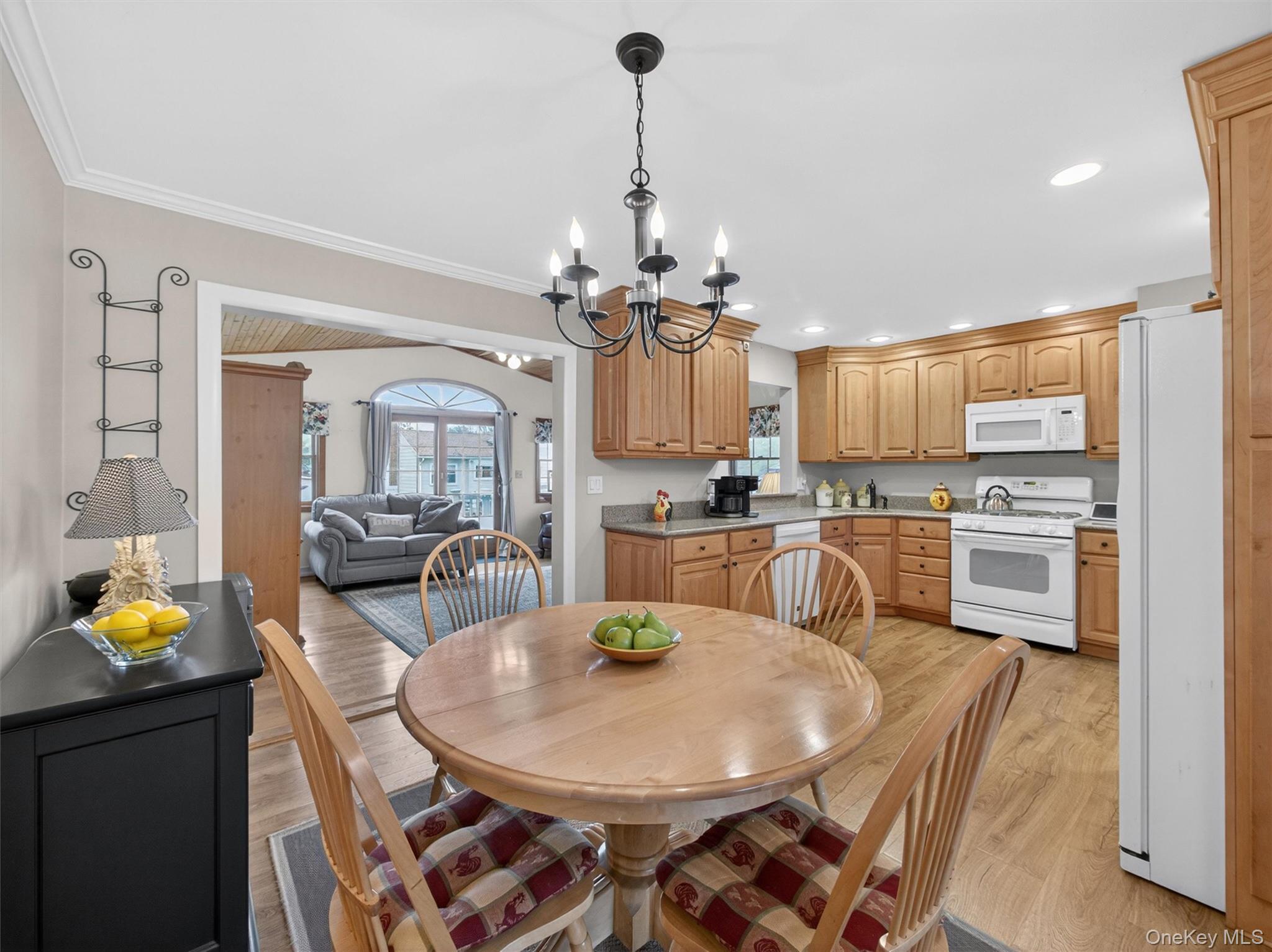 37 Maplewood Boulevard Property Photo 12