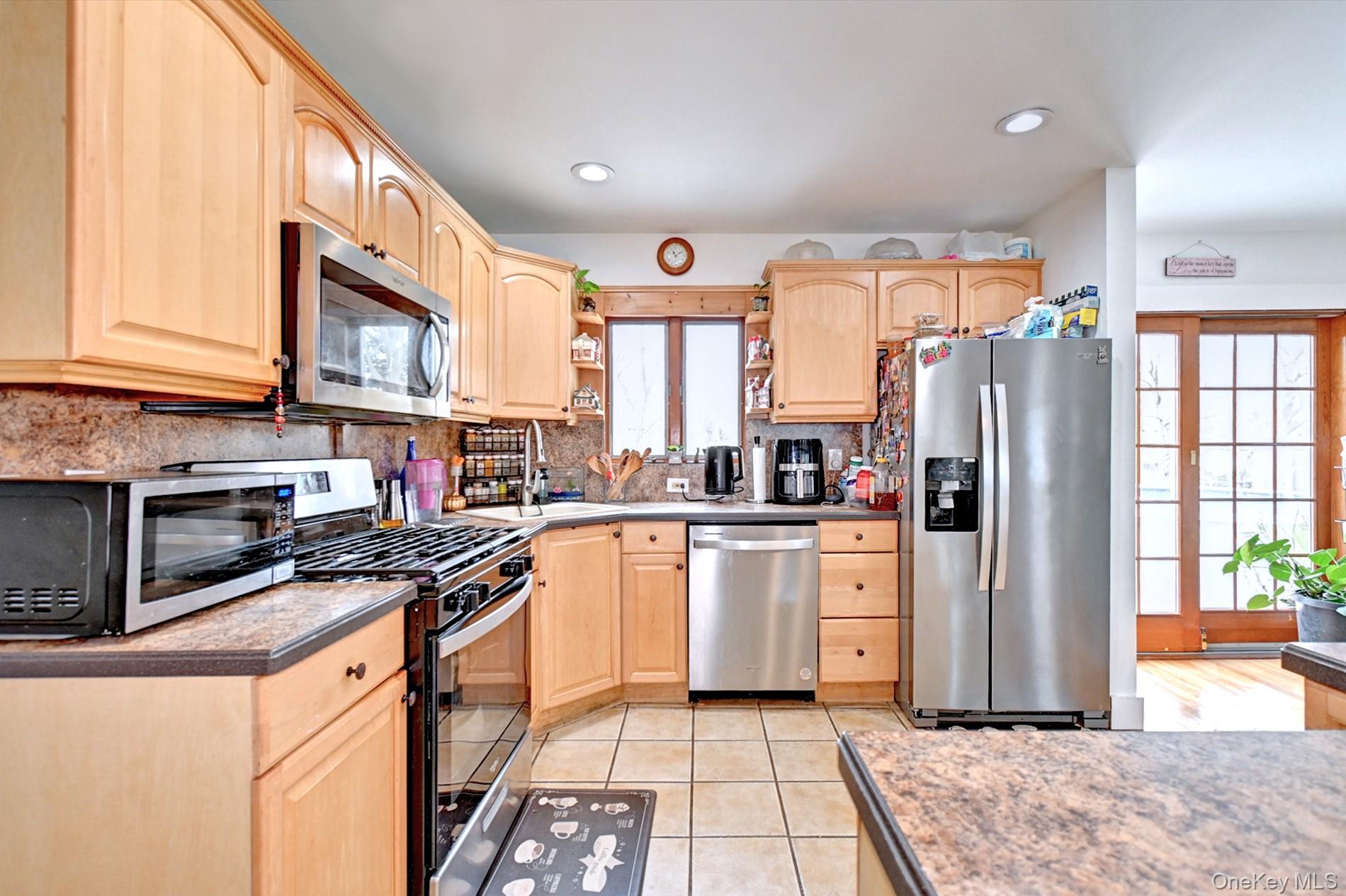 12 Bruce Lane Property Photo 14
