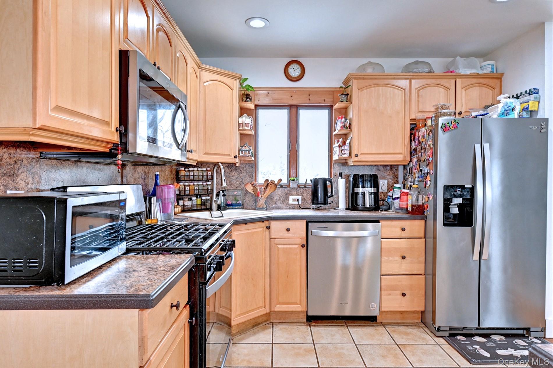 12 Bruce Lane Property Photo 15