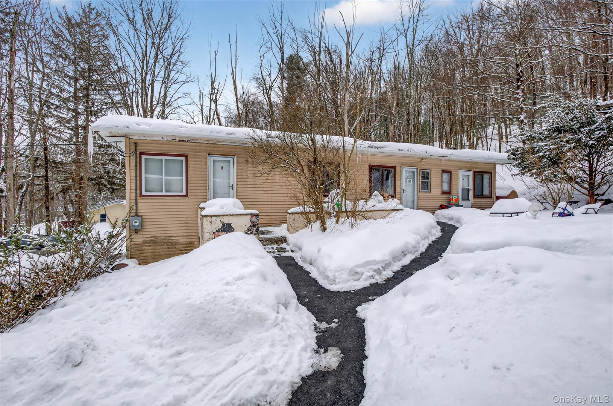 1189 State Route 52 Property Photo 2