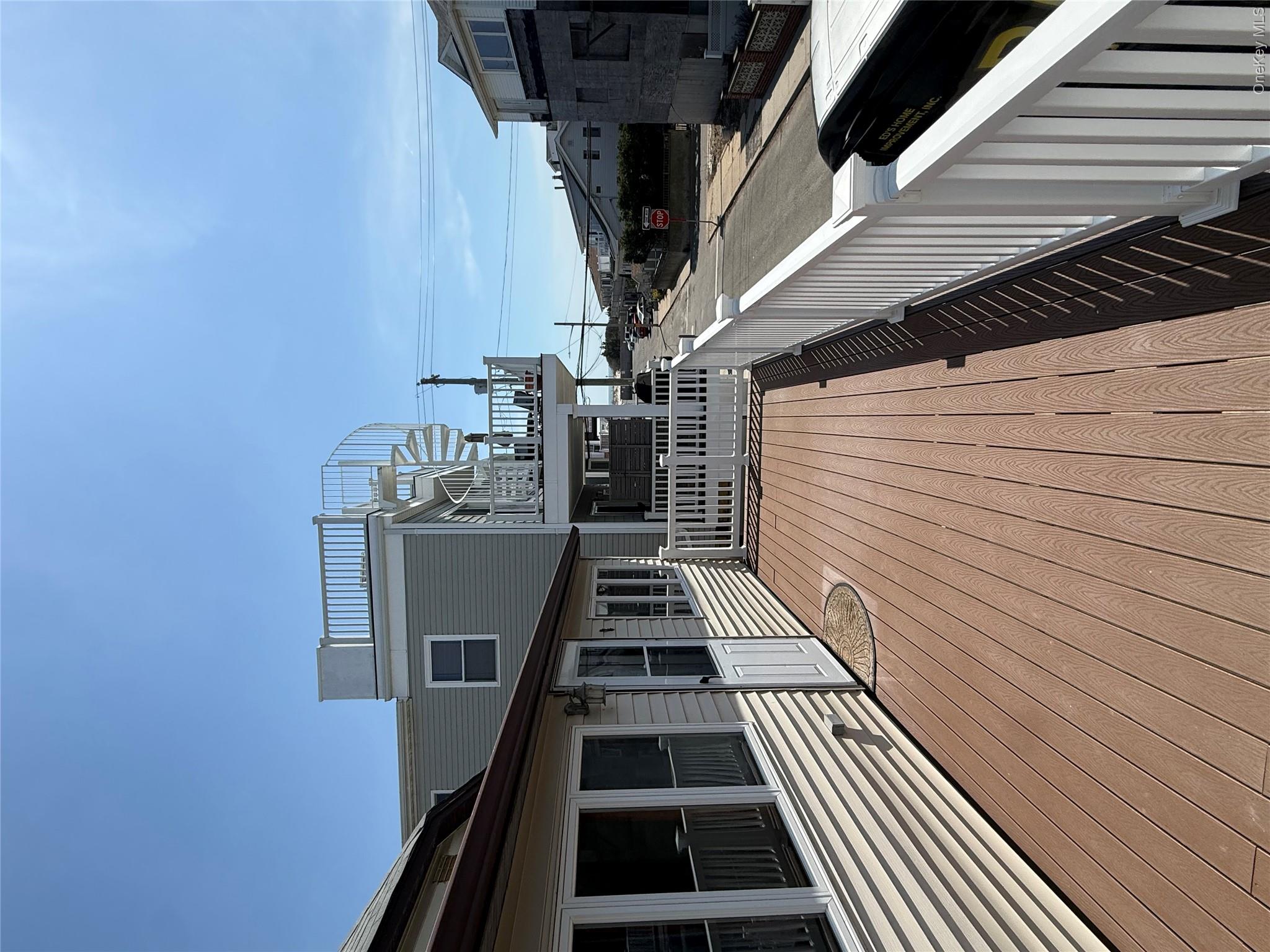 28 New Hampshire Street Property Photo 7