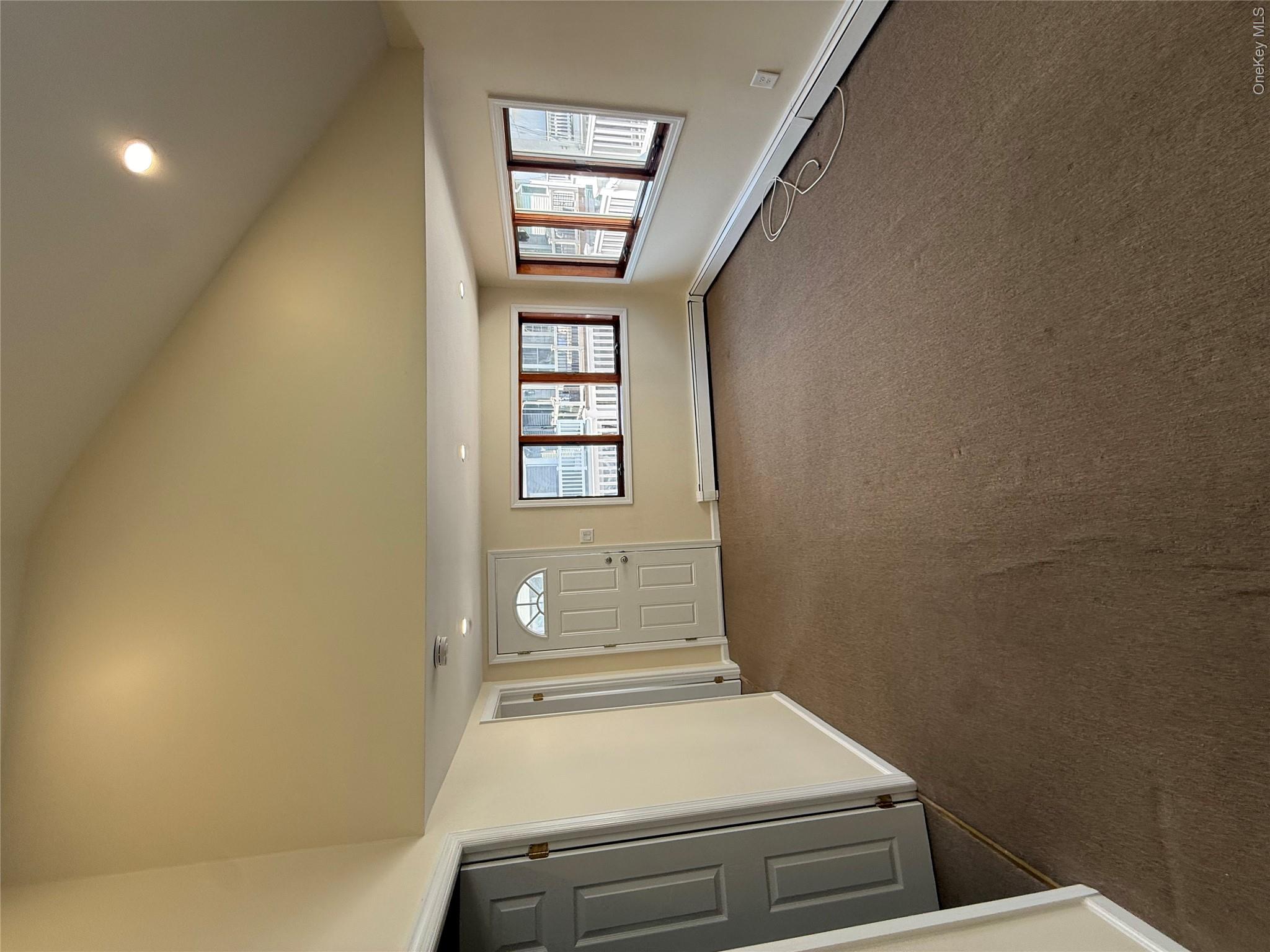 28 New Hampshire Street Property Photo 9