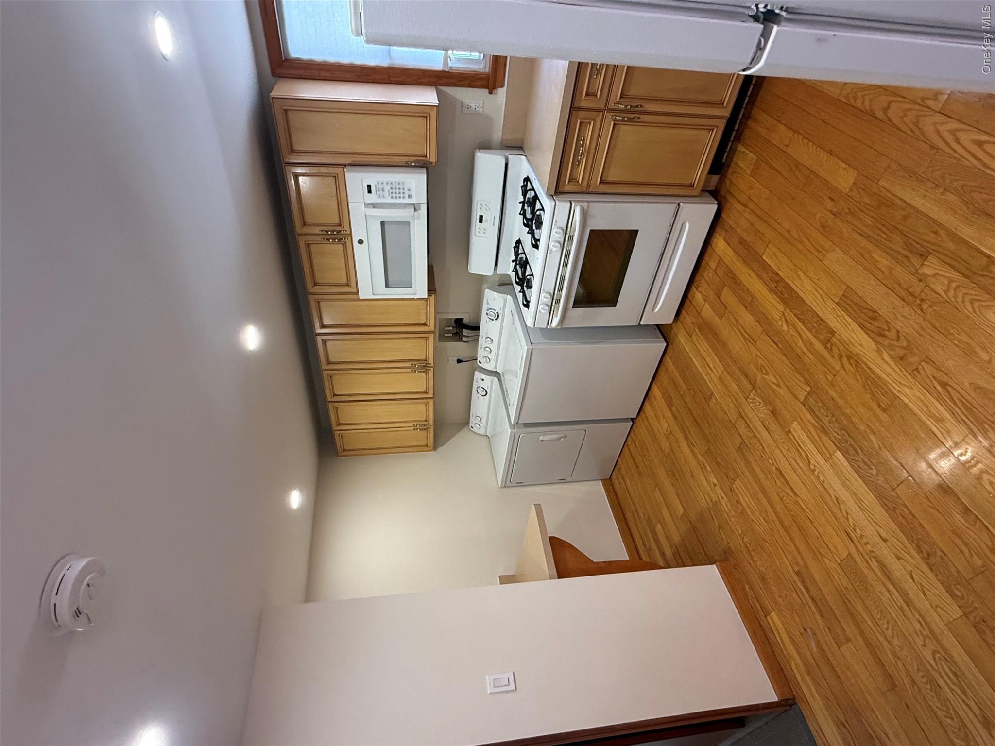 28 New Hampshire Street Property Photo 11