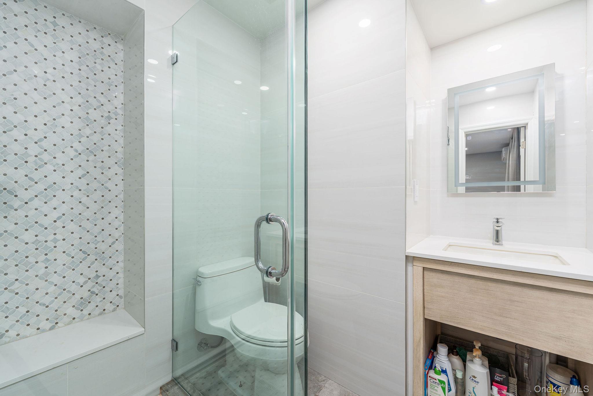 10940 Main Road Property Photo 19