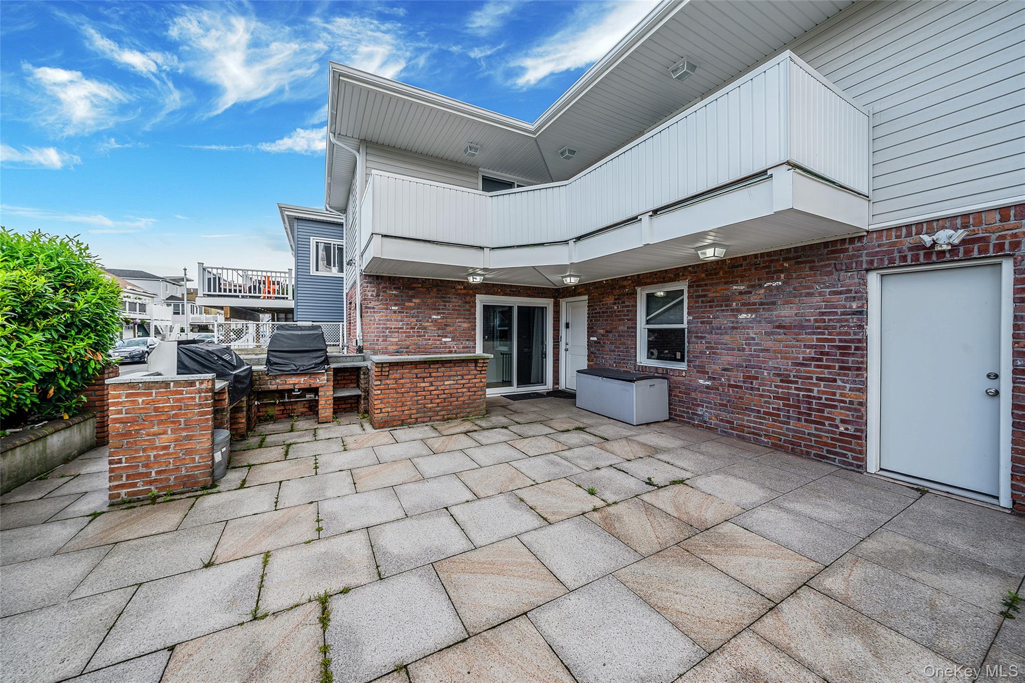 105 Vermont Street Property Photo 7