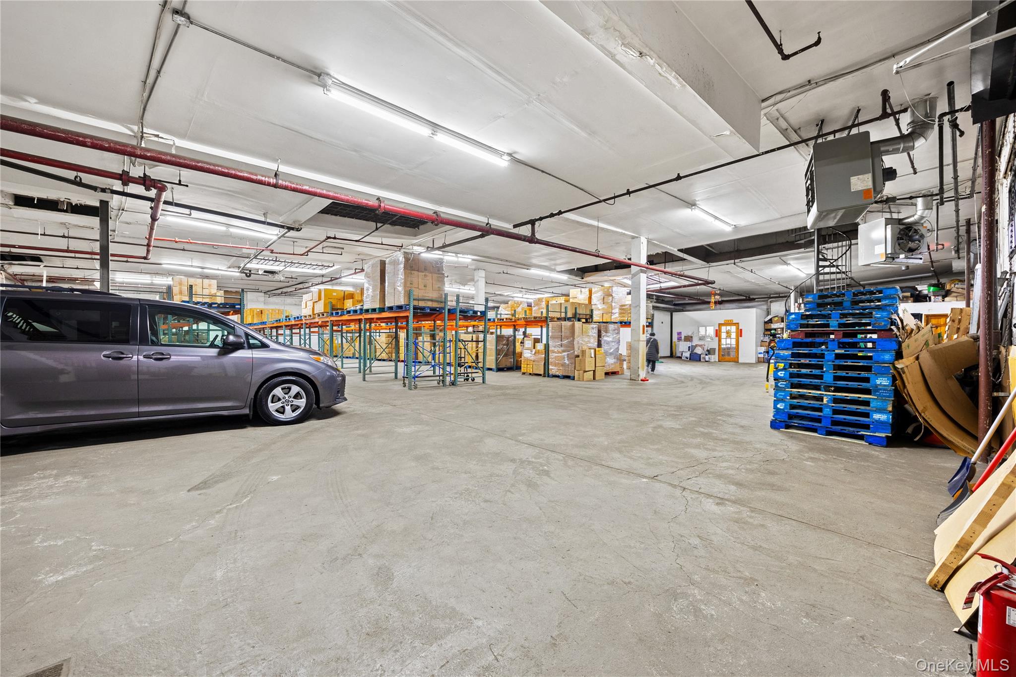 200 Cook Street Property Photo 3