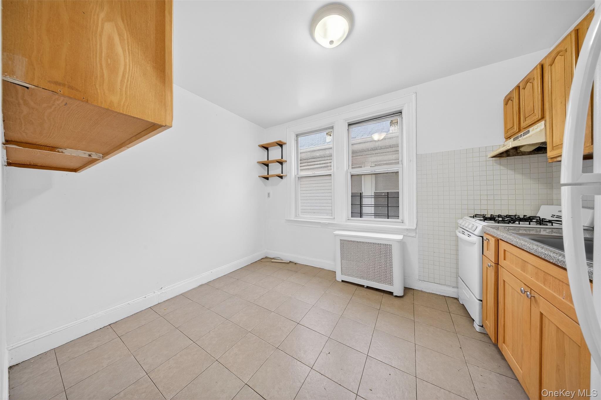 95-11 42nd Avenue Property Photo 7