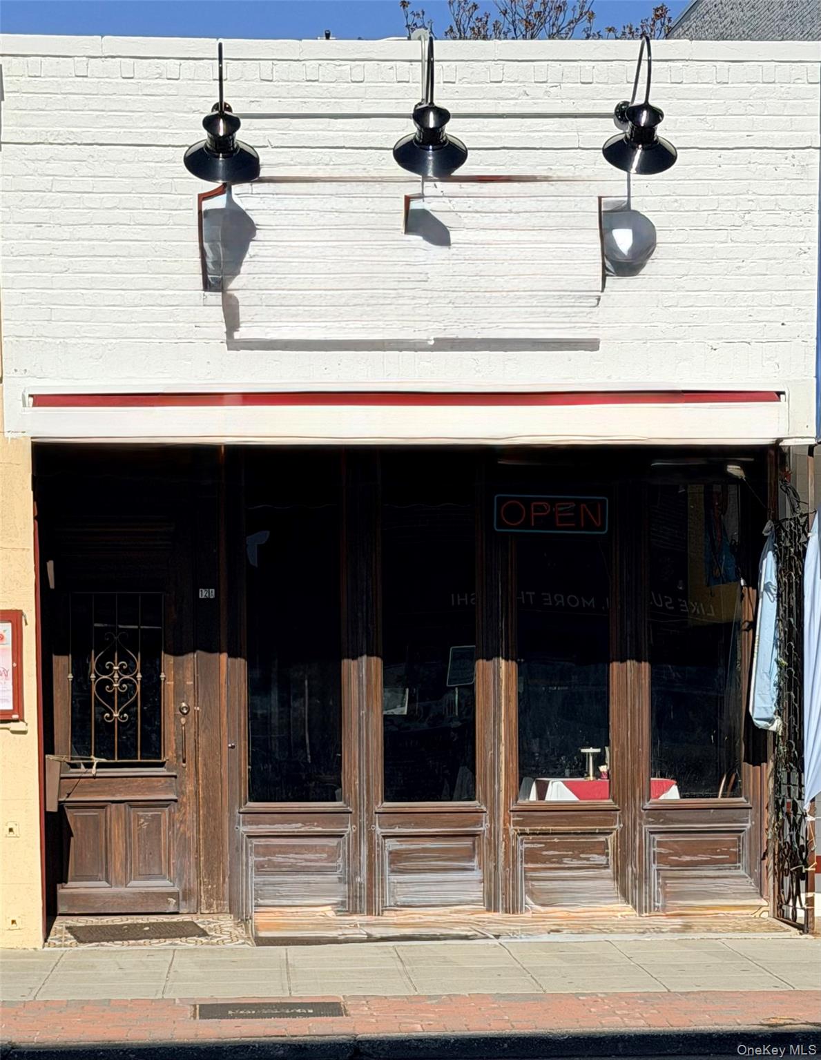 982283 Property Photo 1