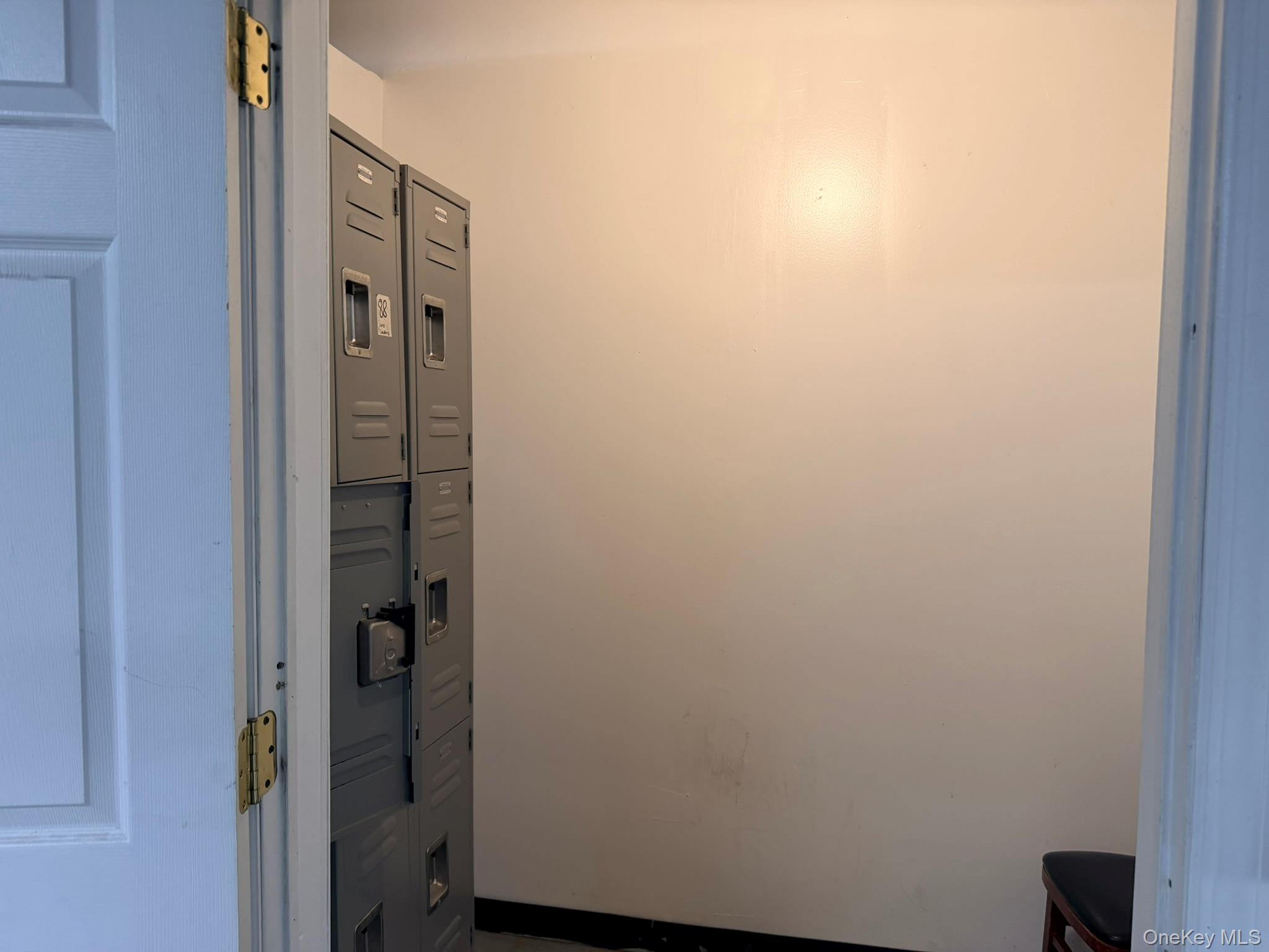 982283 Property Photo 30