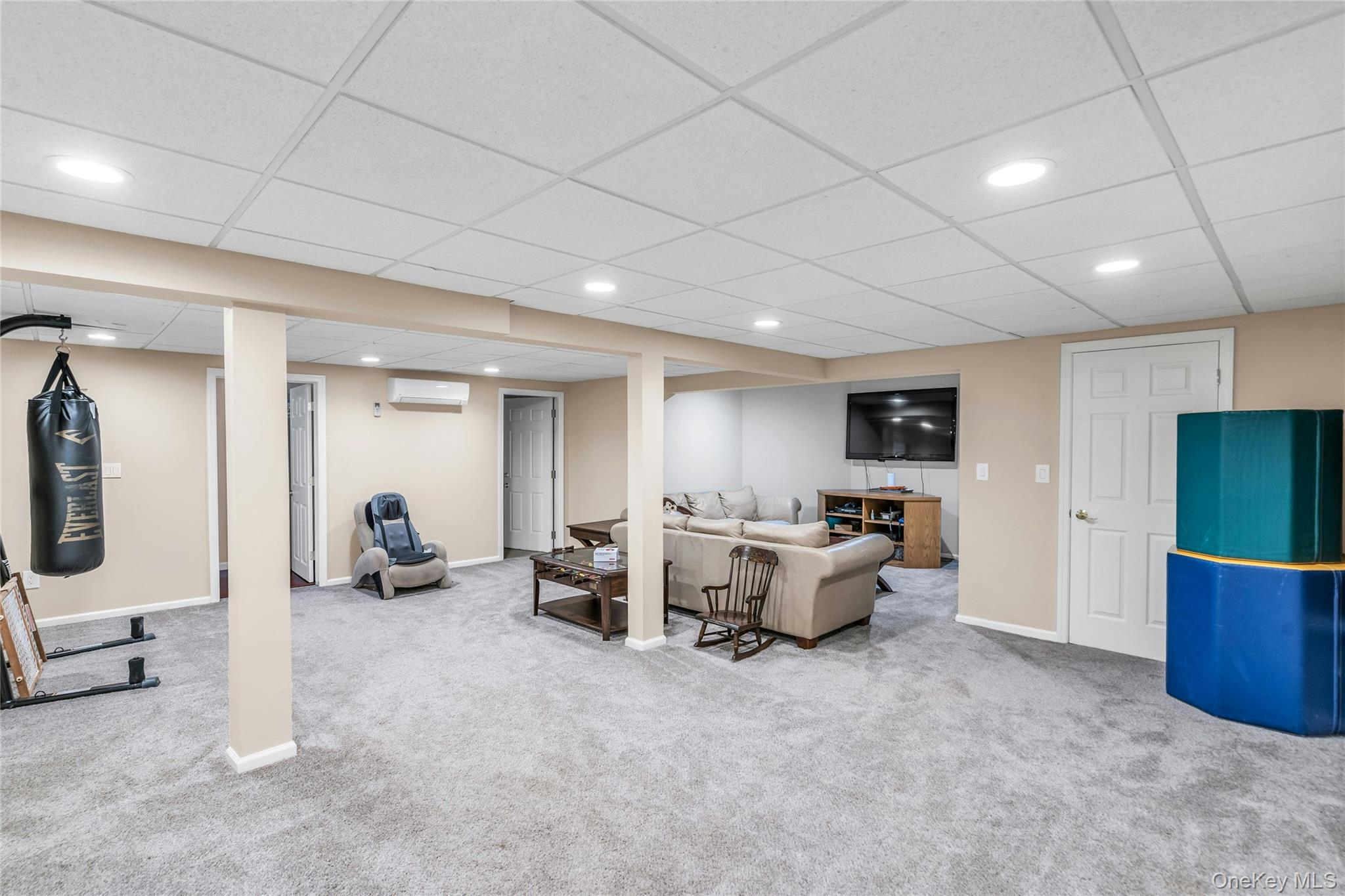 1 Kings Court Property Photo 40
