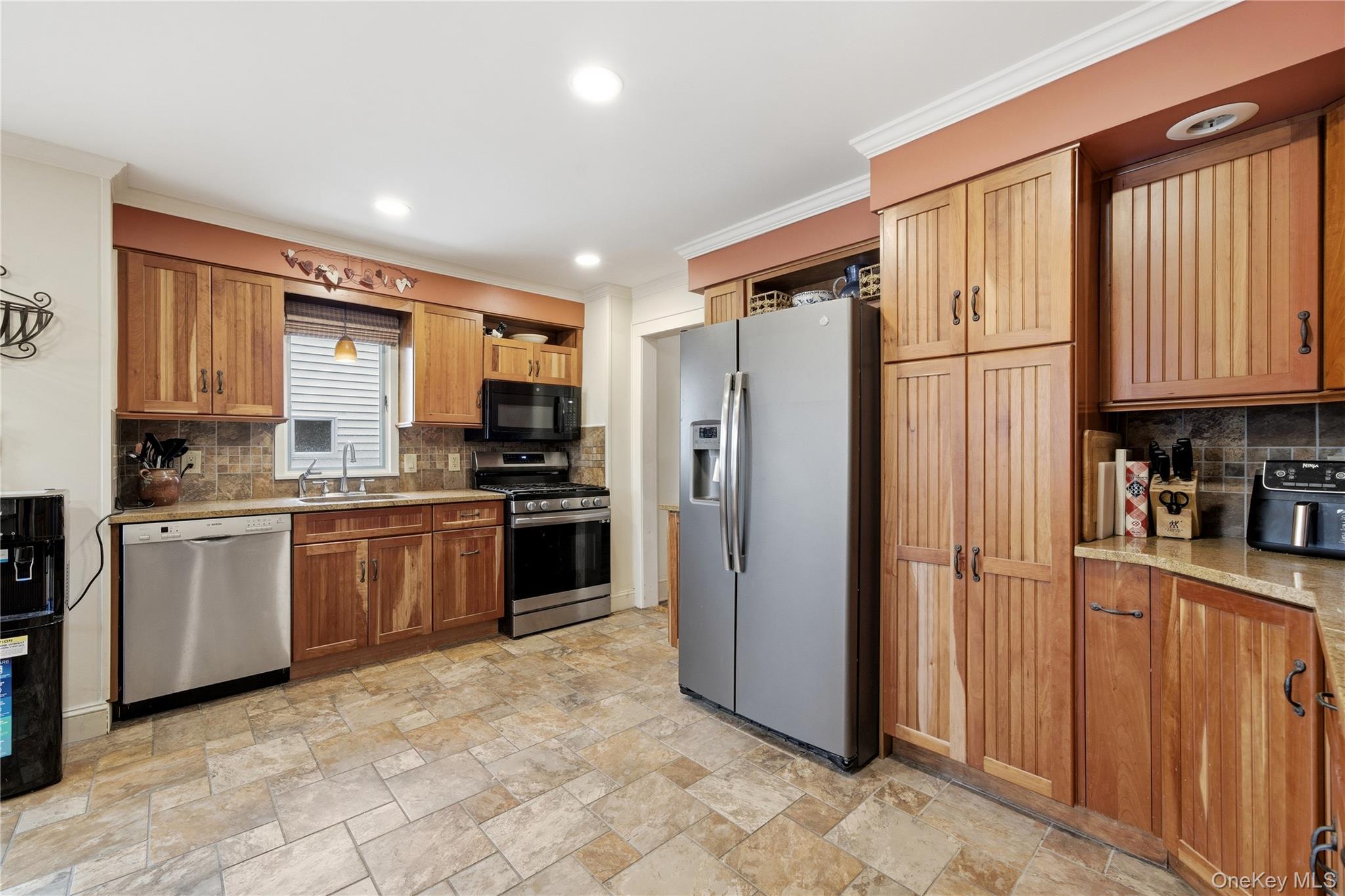 147 Church Avenue Property Photo 18