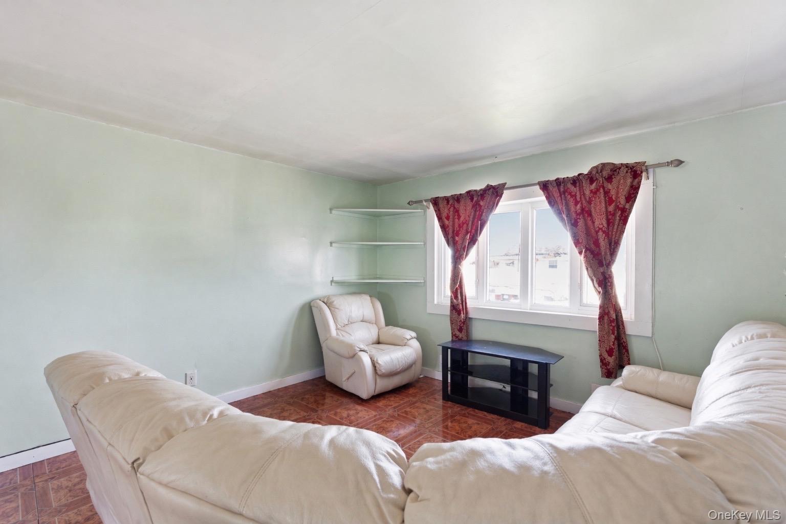 106 Bergold Street Property Photo 6