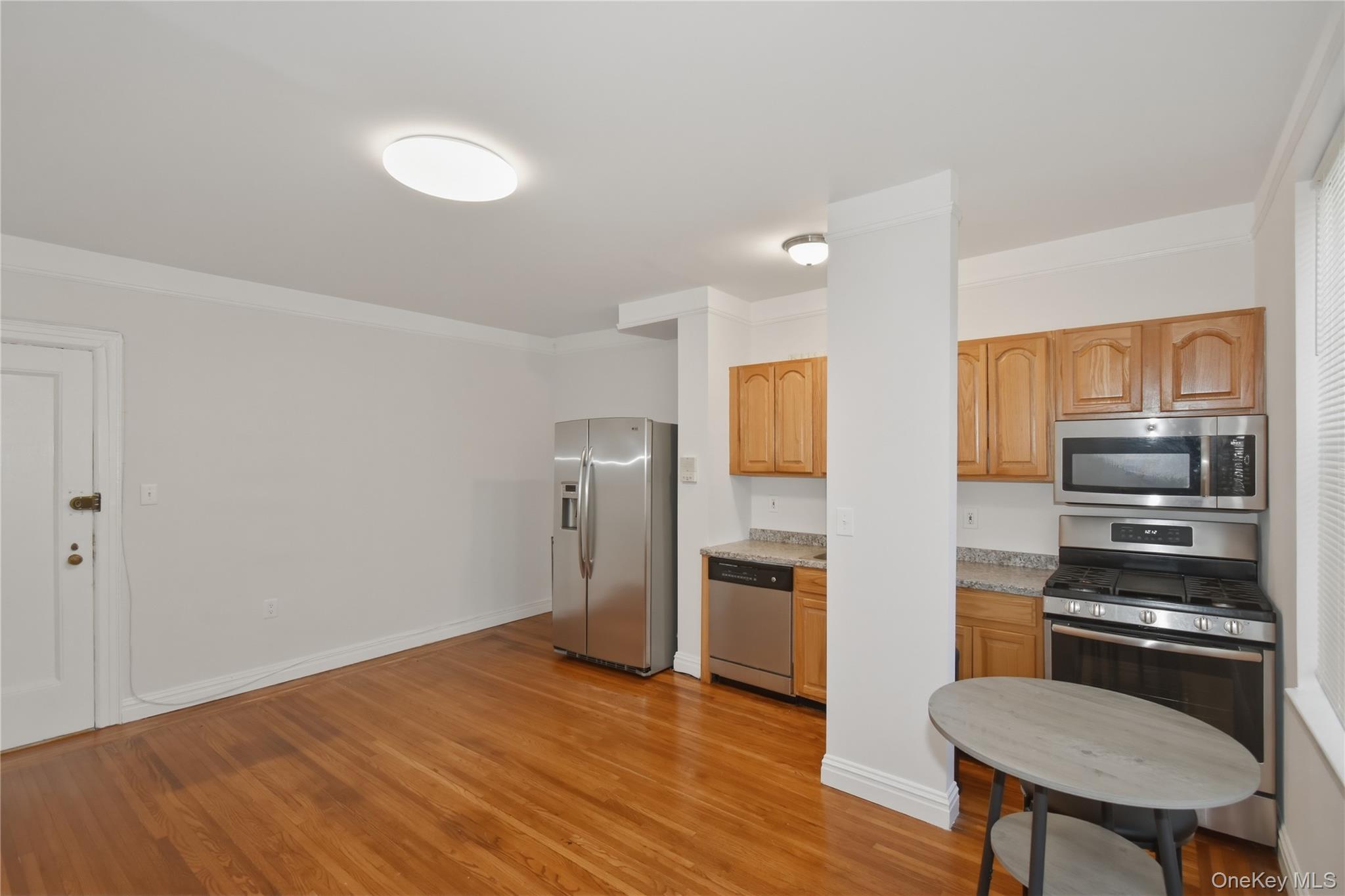 472 Gramatan Avenue I1 Property Photo 5