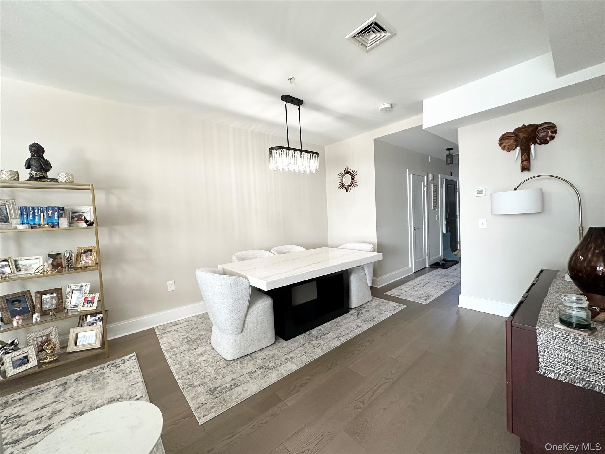 311 Marina Pointe Drive Property Photo 4