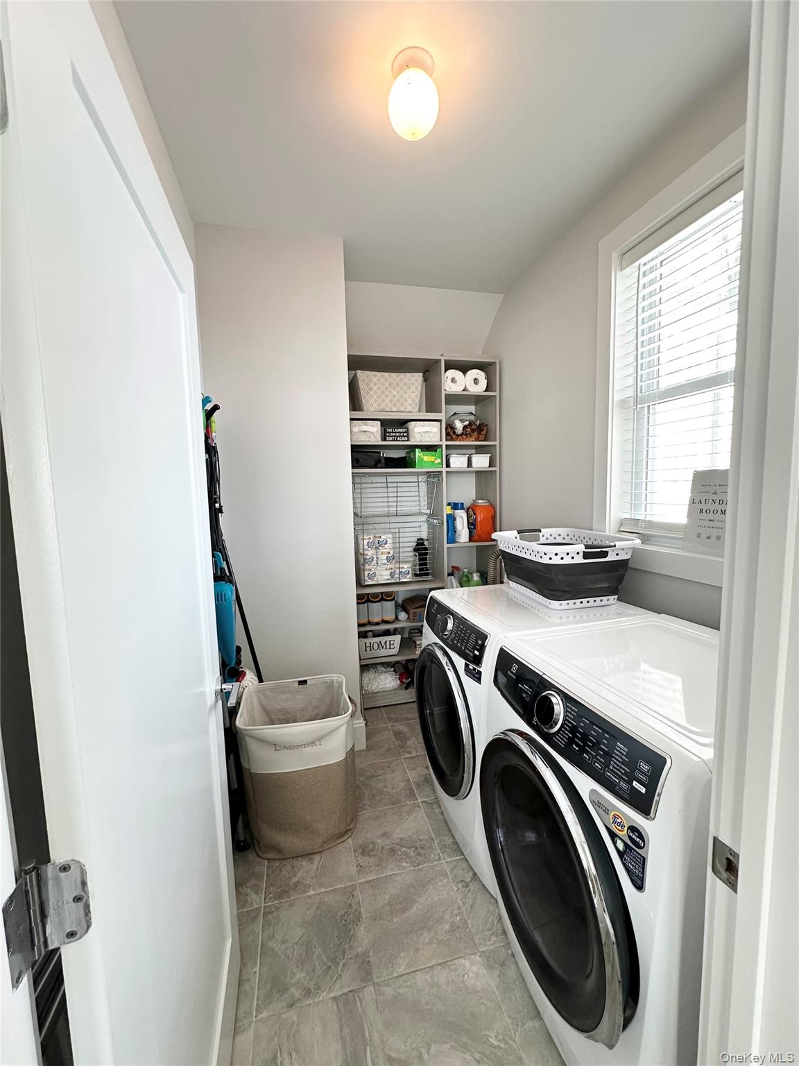311 Marina Pointe Drive Property Photo 11