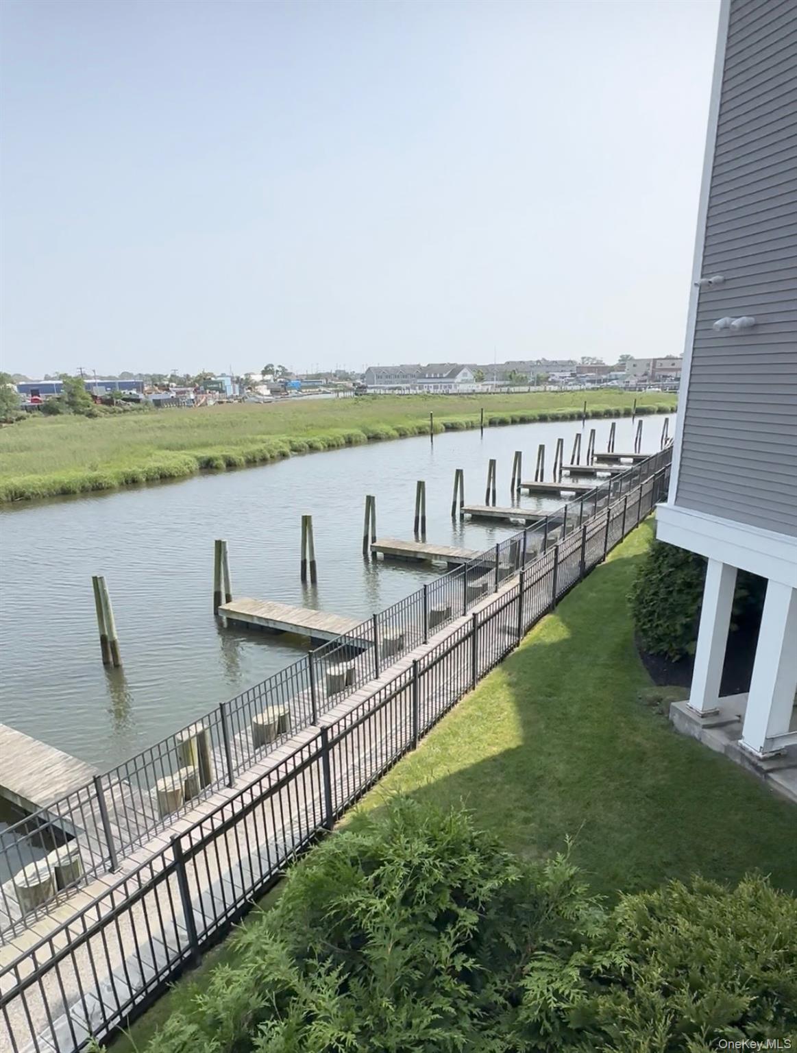 311 Marina Pointe Drive Property Photo 12
