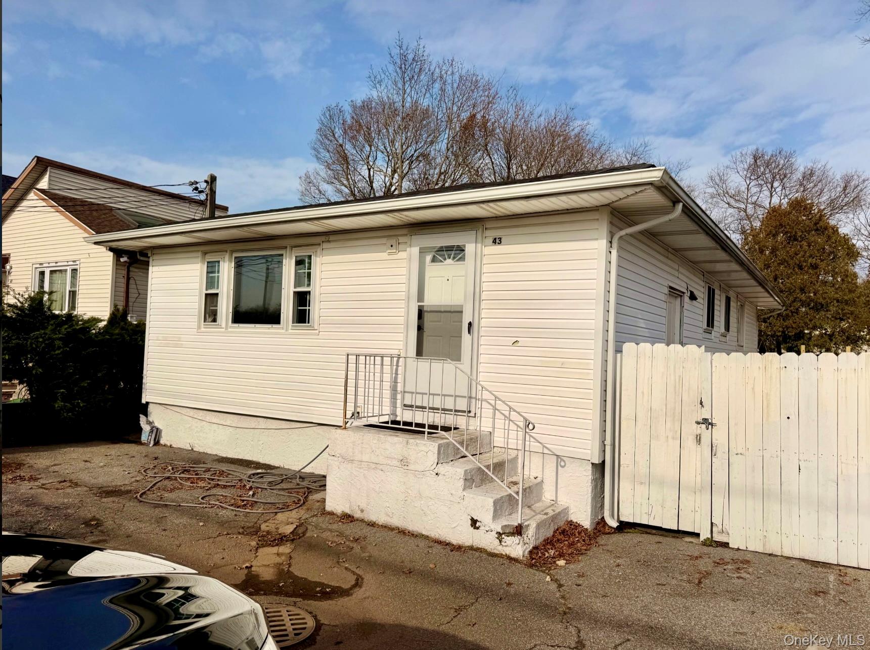 43 Johnson Avenue Property Photo 3