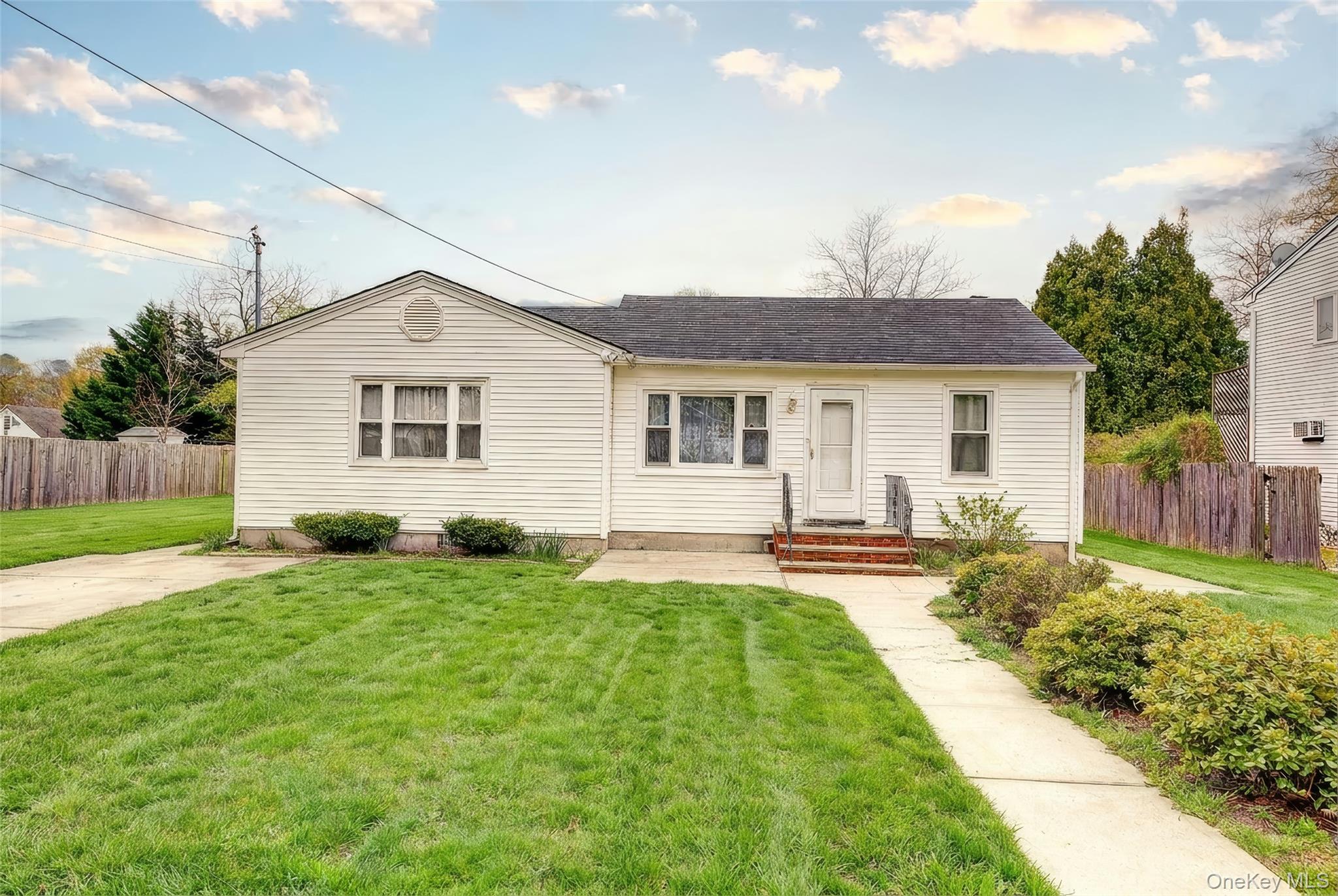 18 Blossom Avenue Property Photo 1