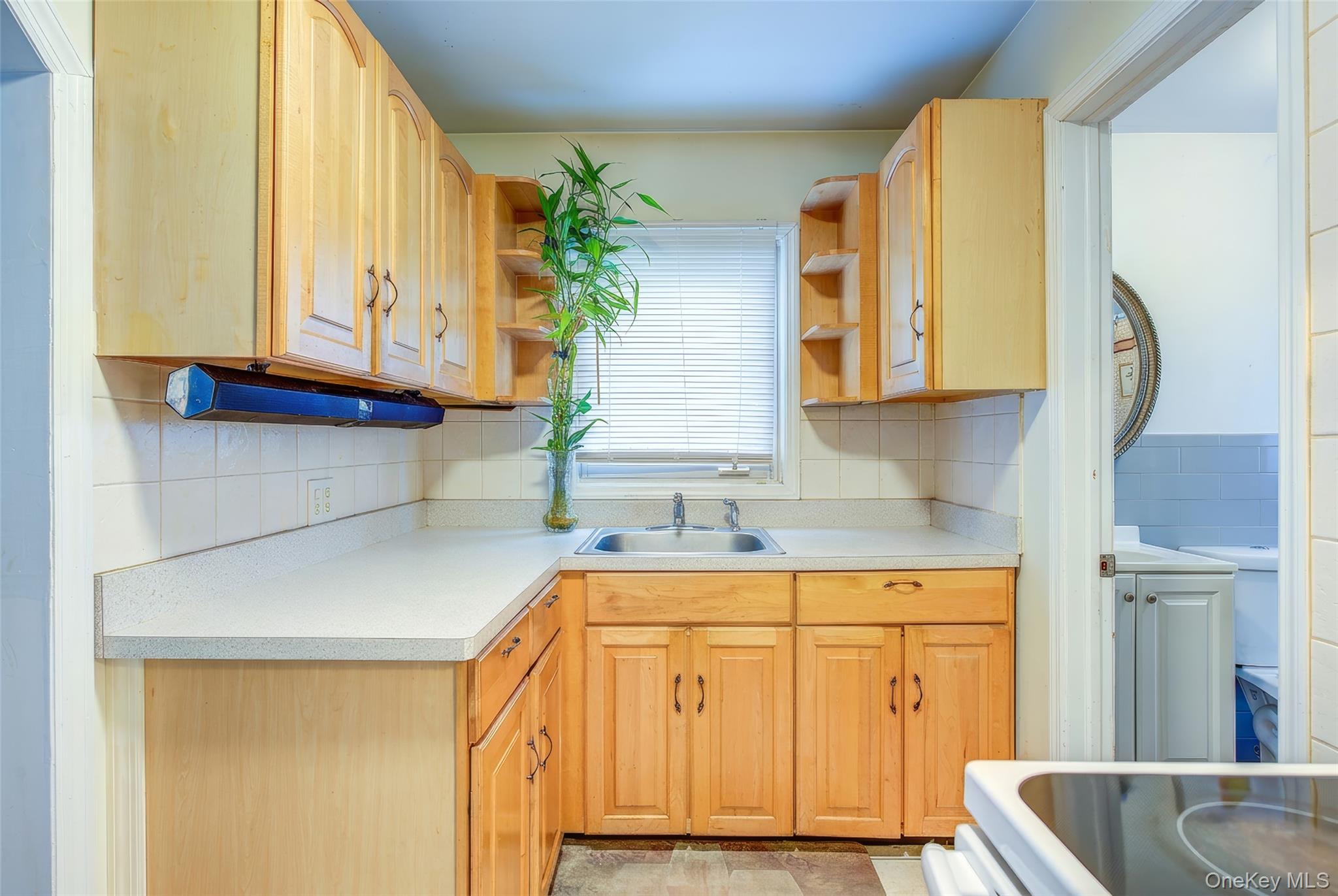 18 Blossom Avenue Property Photo 7