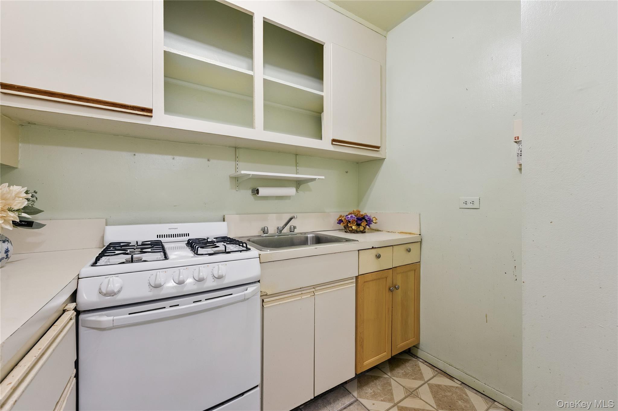 110-45 Queens Blvd 807 Property Photo 8