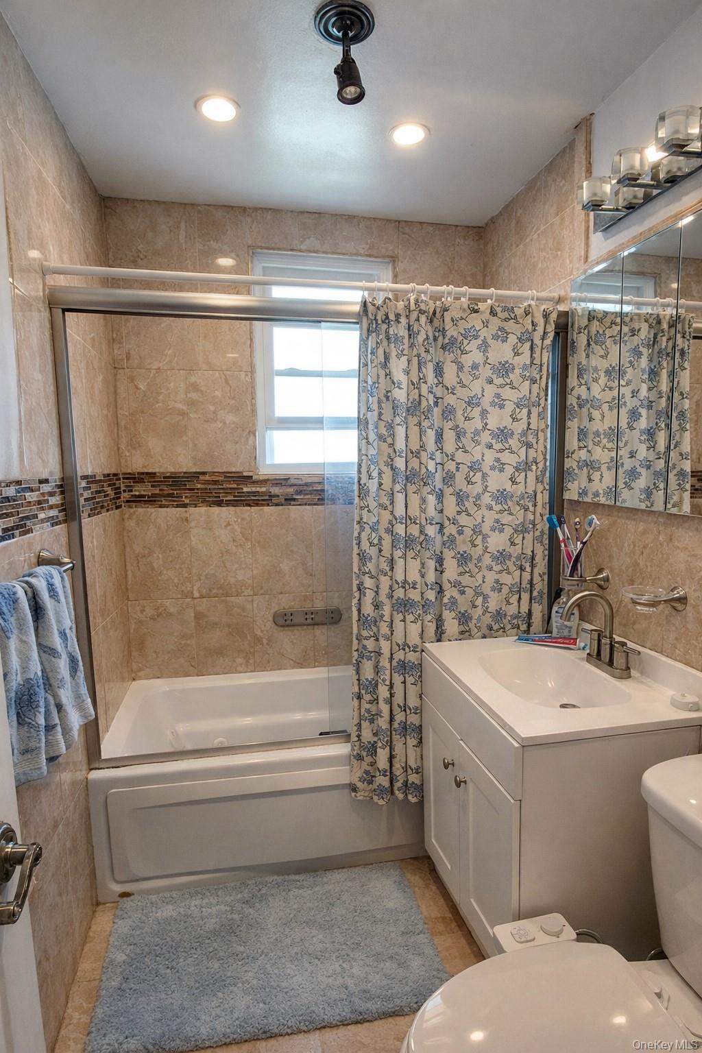 6934 Almeda Avenue Property Photo 9