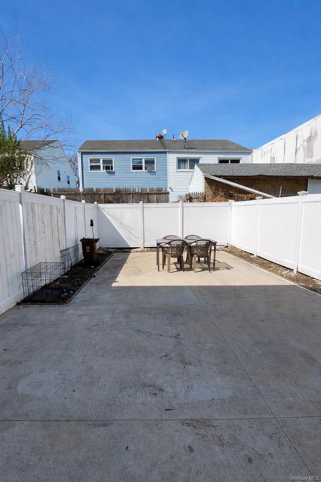 6934 Almeda Avenue Property Photo 10