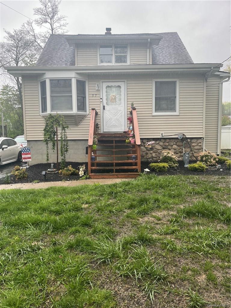 57 Hunt Avenue 2 Property Photo 1