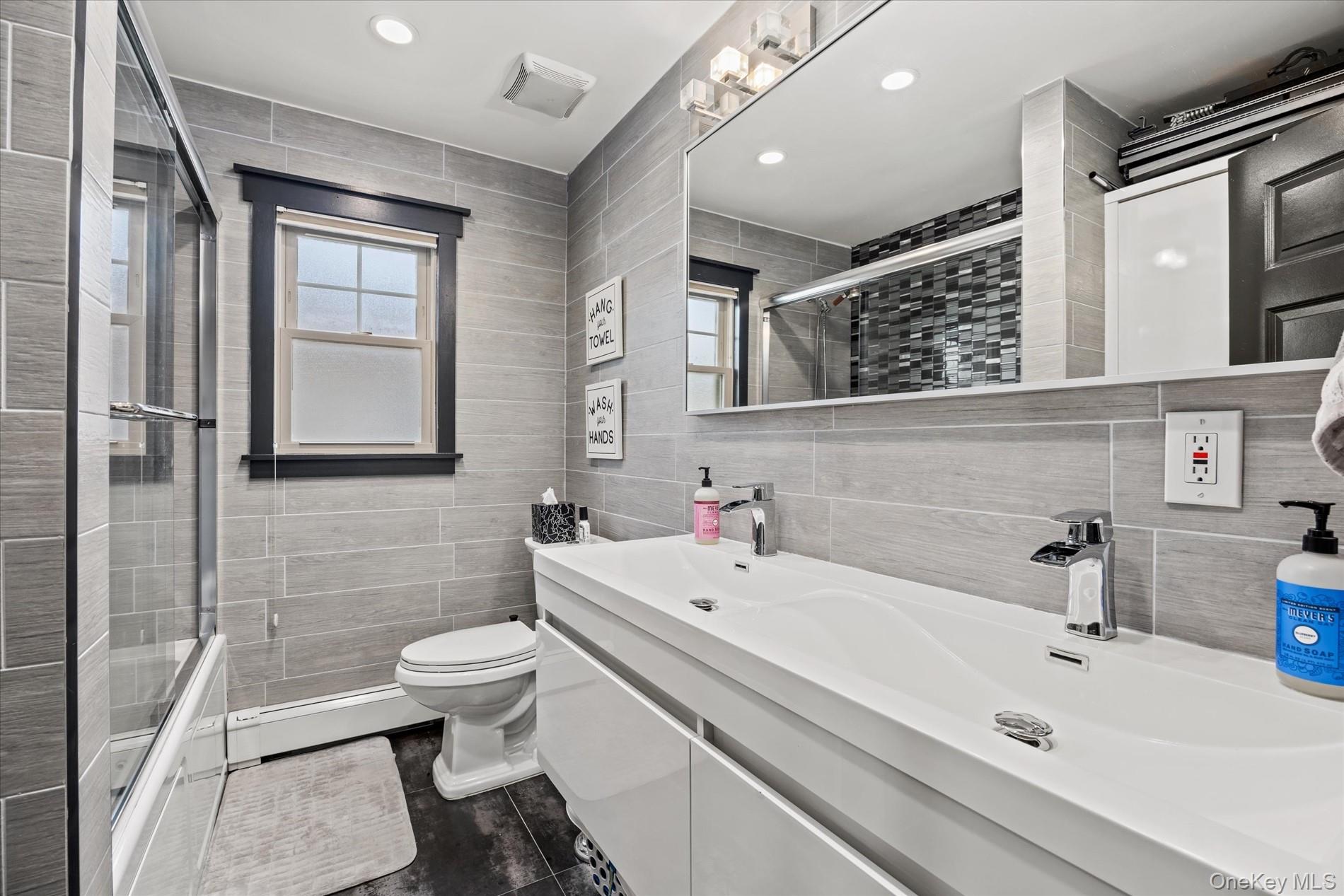 157-33 98th Street Property Photo 12