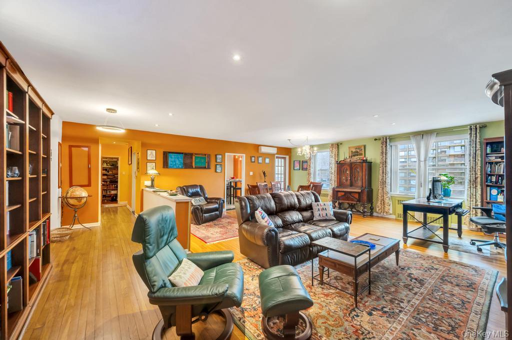162-41 Powells Cove Boulevard 2j Property Photo 6