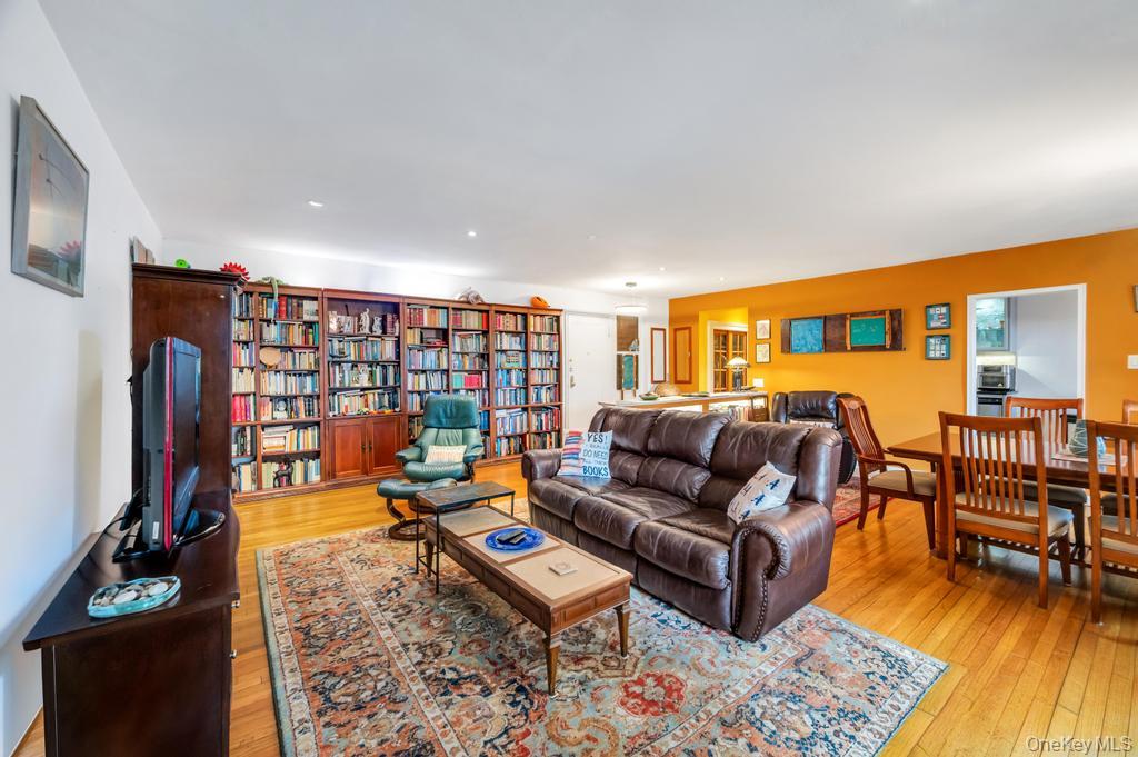 162-41 Powells Cove Boulevard 2j Property Photo 10