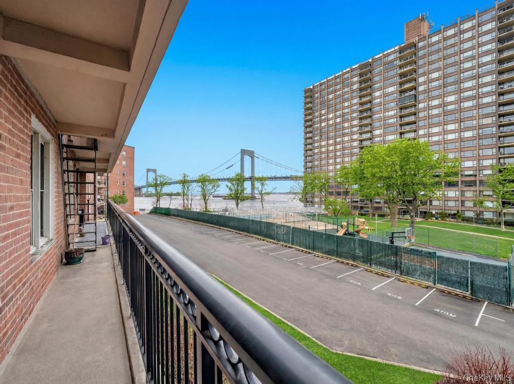 162-41 Powells Cove Boulevard 2j Property Photo 19