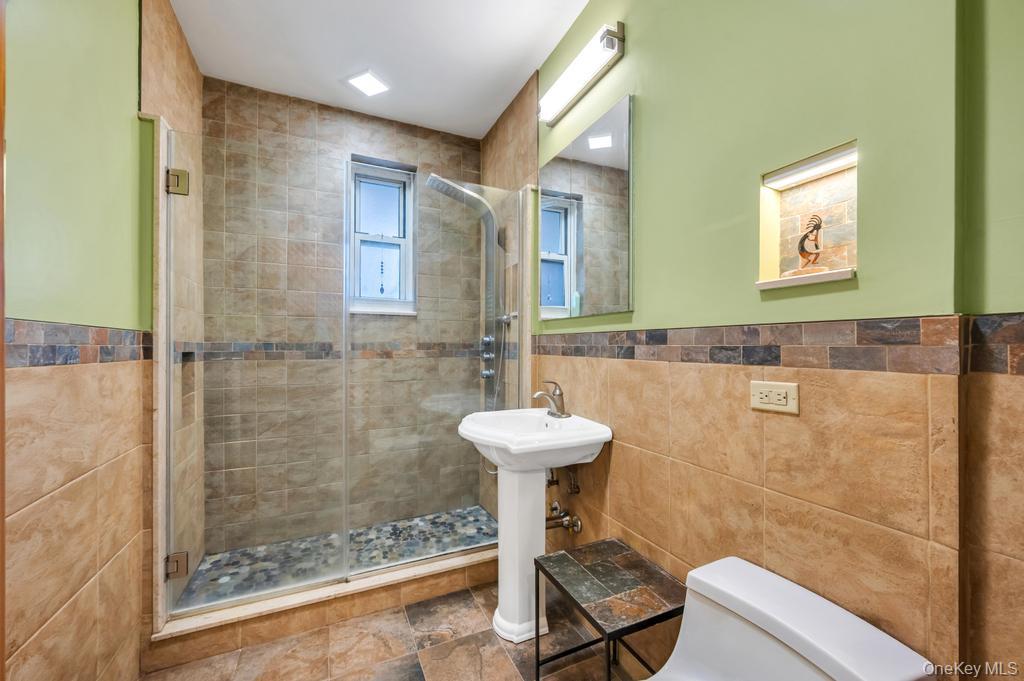 162-41 Powells Cove Boulevard 2j Property Photo 20
