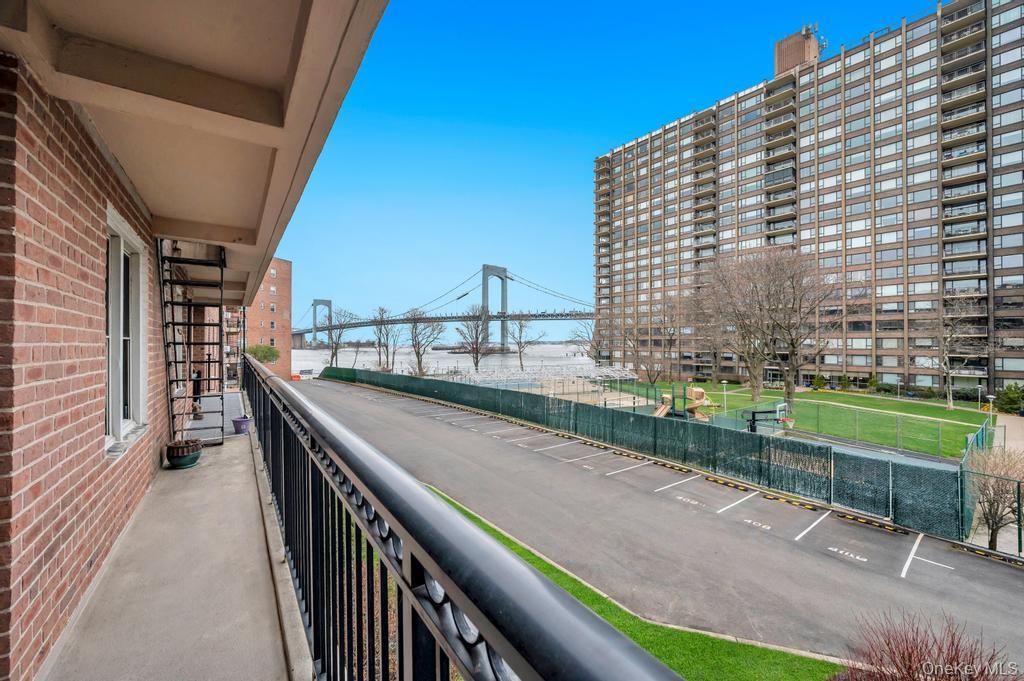 162-41 Powells Cove Boulevard 2j Property Photo 21