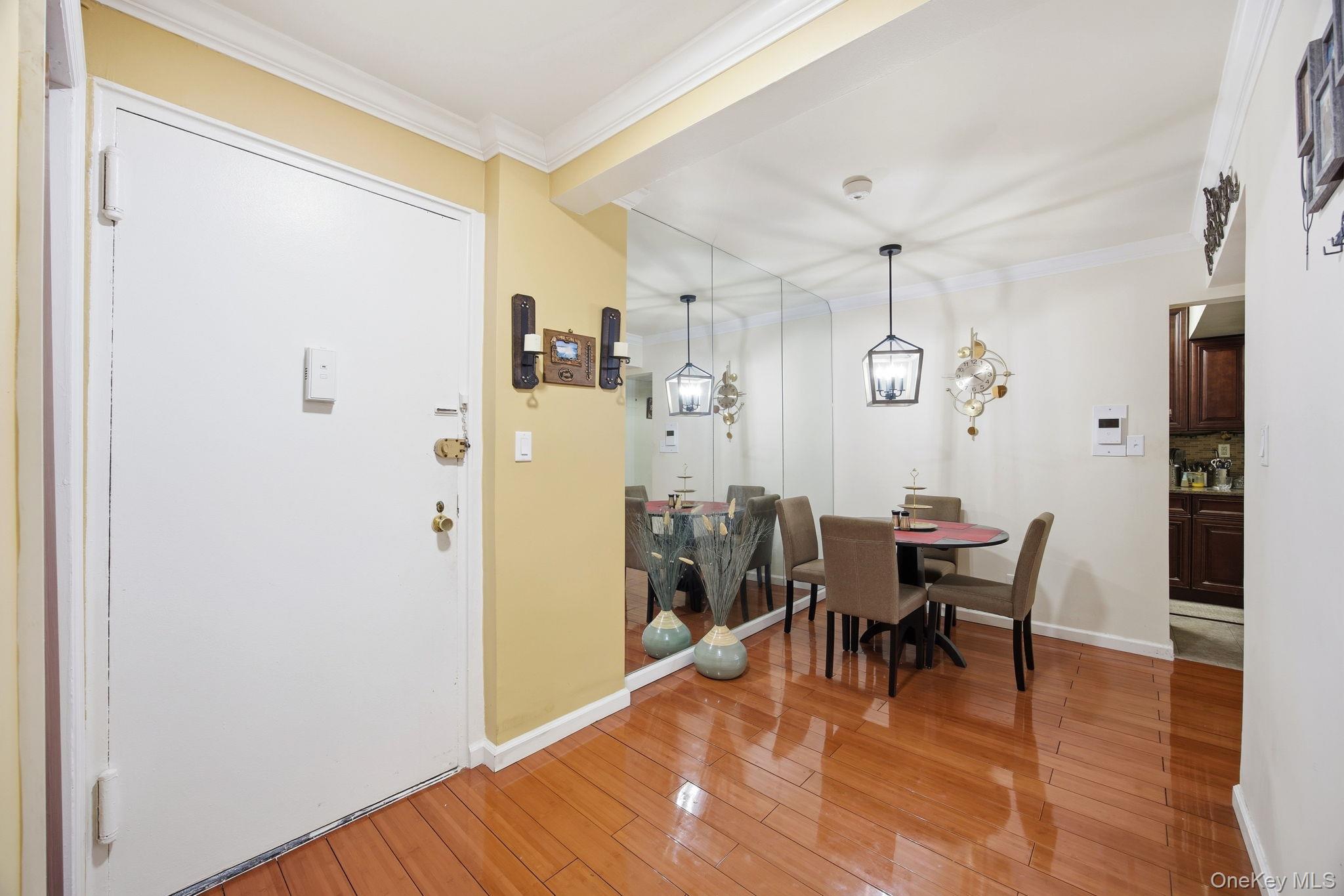 88-12 151 Avenue 1g Property Photo 2
