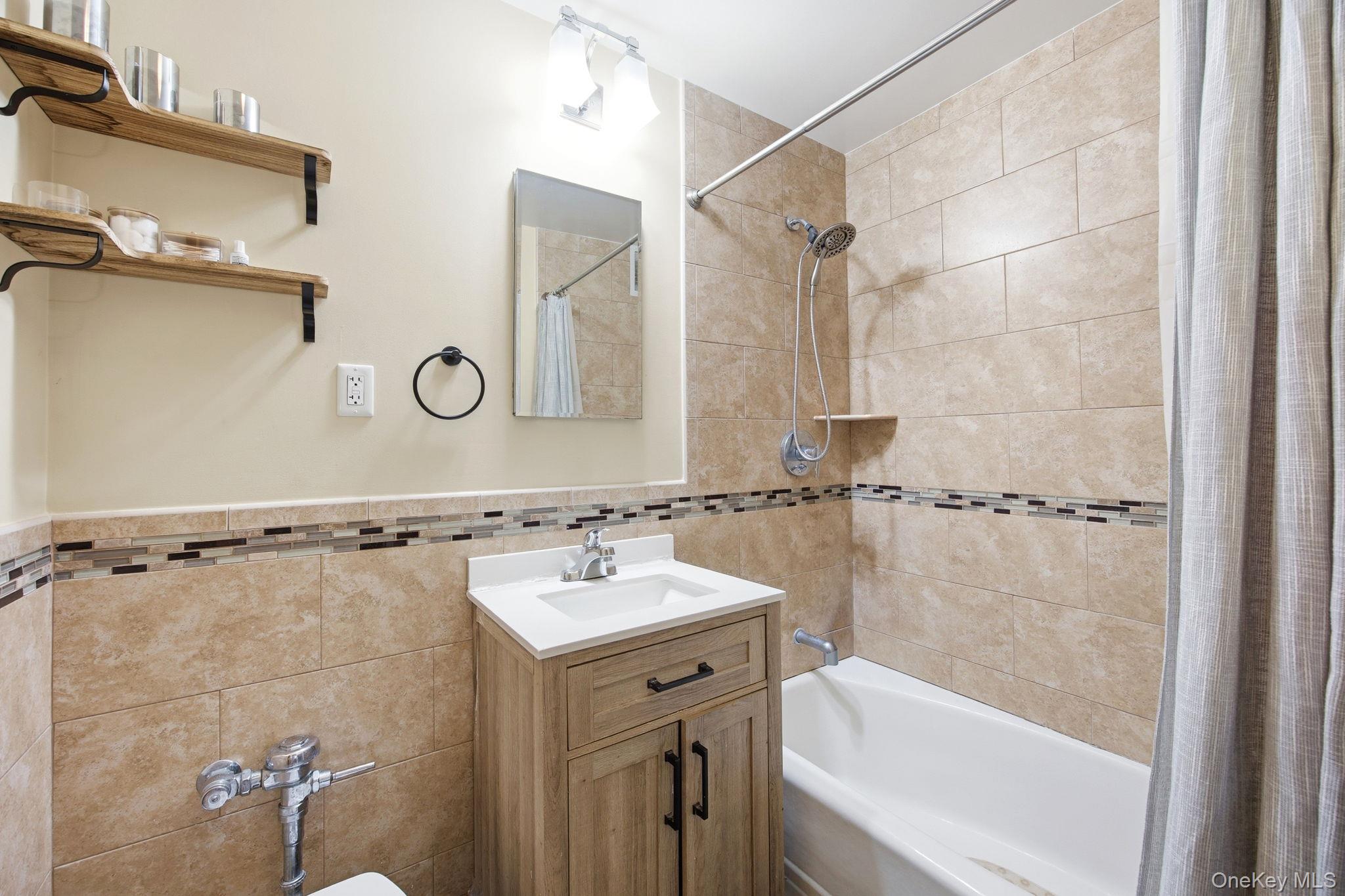 88-12 151 Avenue 1g Property Photo 8