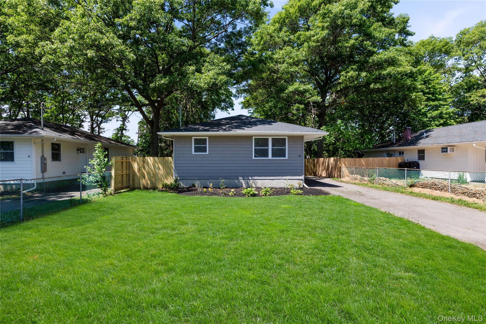 43 Grand Avenue Property Photo 1