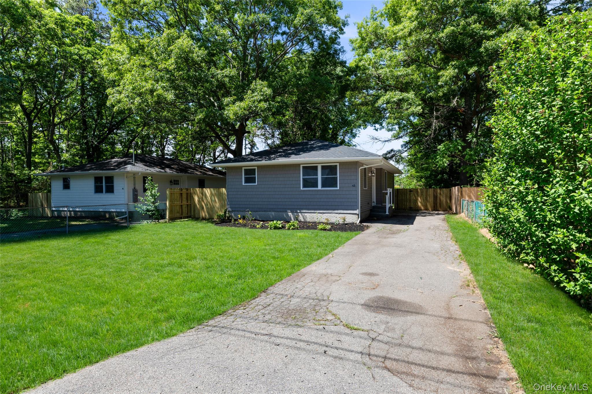 43 Grand Avenue Property Photo 2