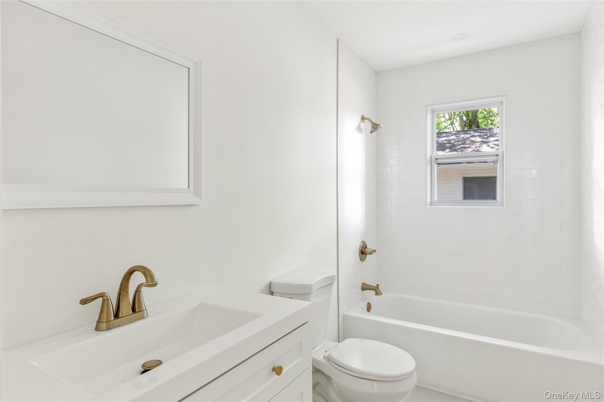 43 Grand Avenue Property Photo 13