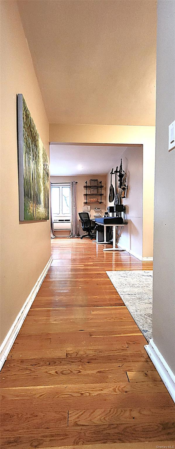 54 Lawrence Drive D Property Photo 3