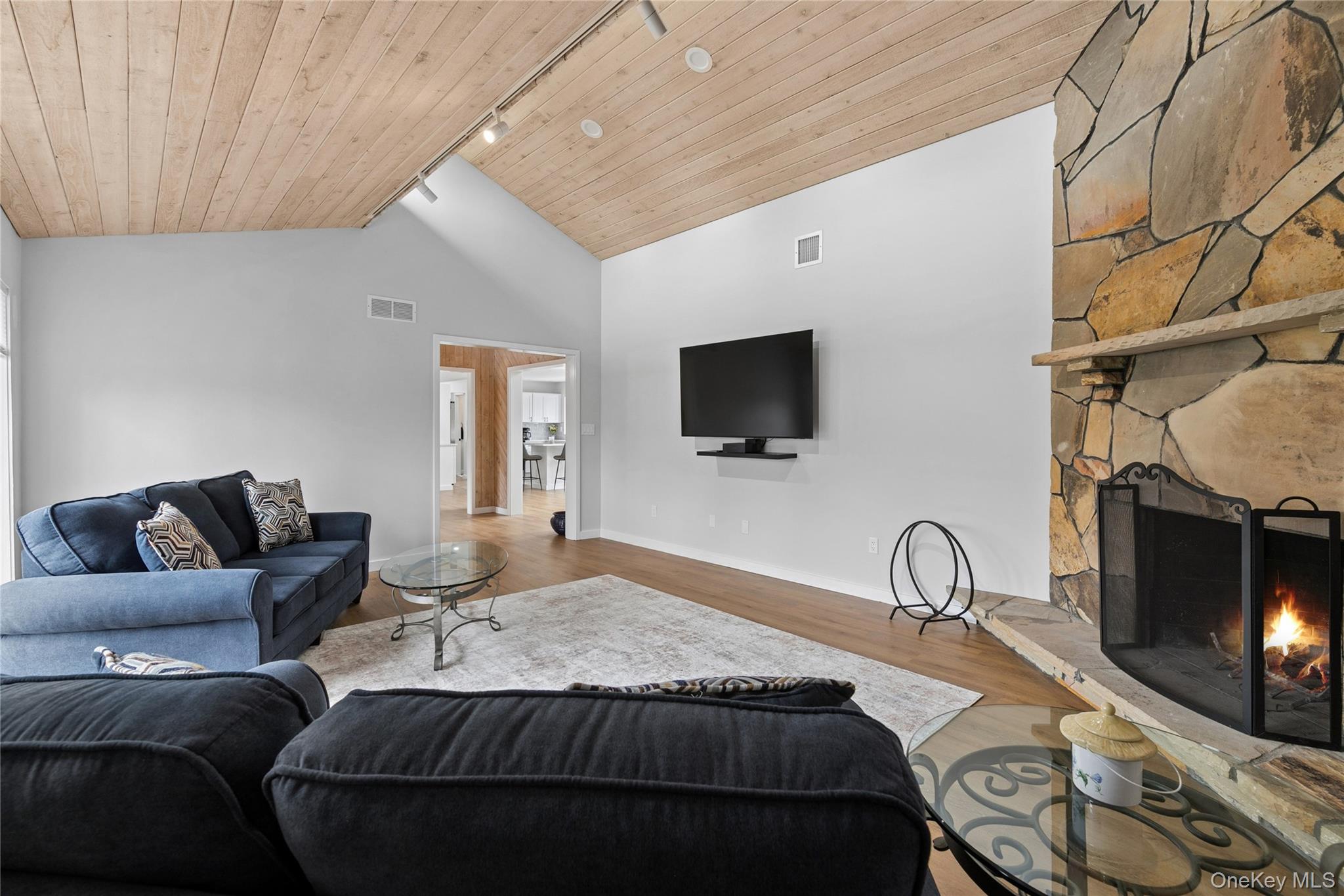 3 Harbor Road Property Photo 11